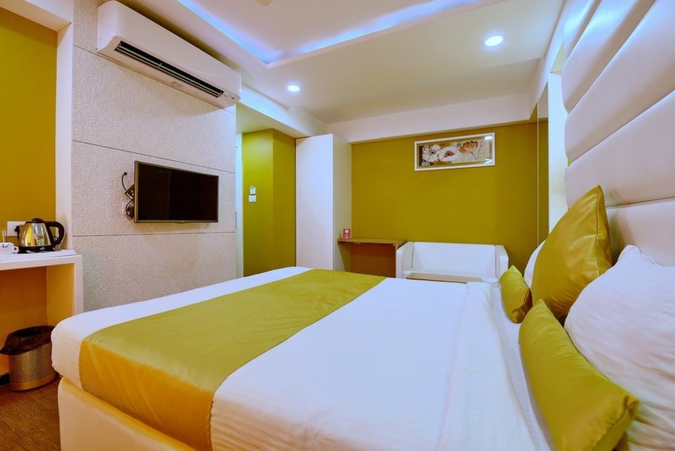 OYO 963 Hotel Rumaya主图