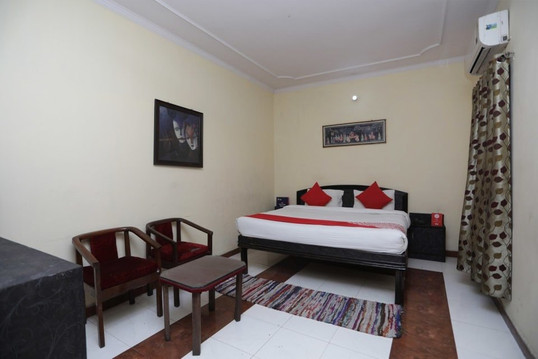 OYO 7928 Hotel Sehgal主图