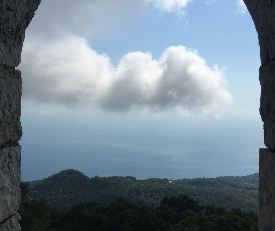 阿坤山观景塔景点图片