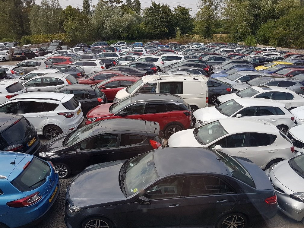 戴斯盖特威克酒店主图