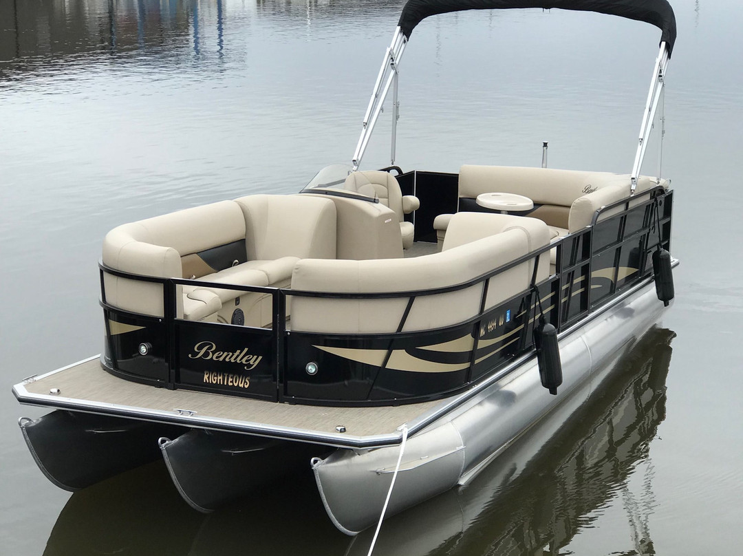 Grand Haven Boat Rental-格兰德黑文必去景点