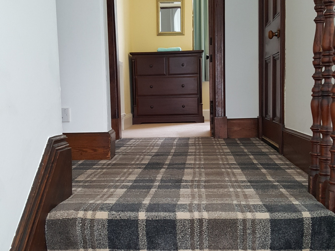 Stanford House主图