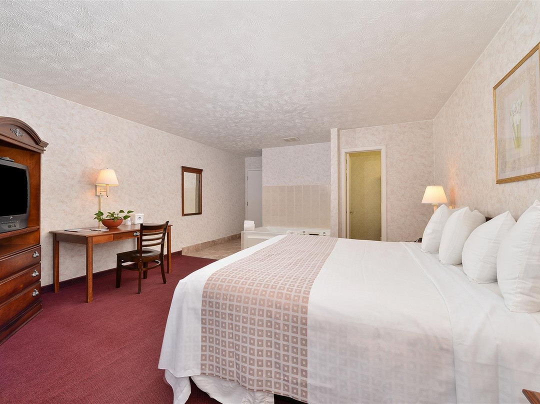 Americas Best Value Inn Austinburg主图