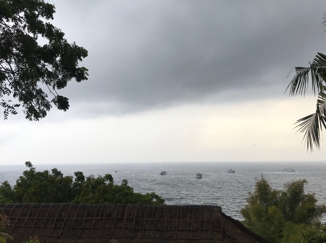 阿曼其拉度假酒店主图