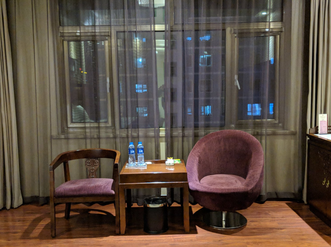 绿洲假日酒店主图