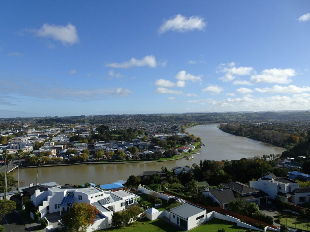 Riverside Motel主图