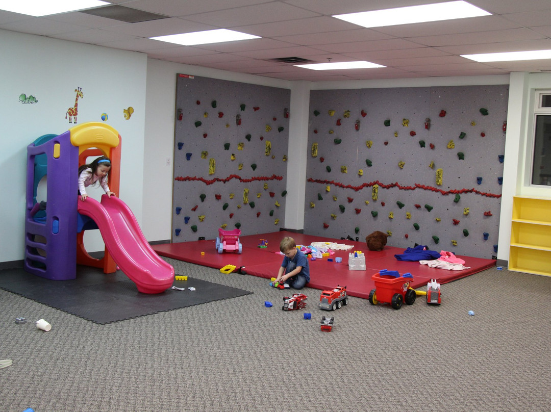 Spray Lake Sawmills Family Sports Centre-科克伦必去景点