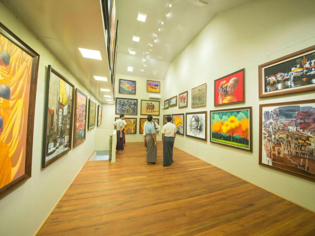 TAW WIN  ART GALLERY-仰光必去景点