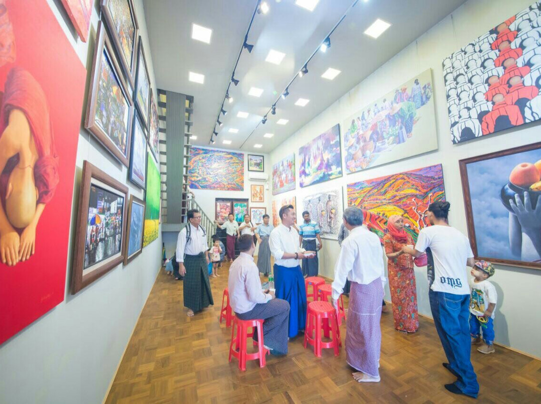 TAW WIN  ART GALLERY-仰光必去景点