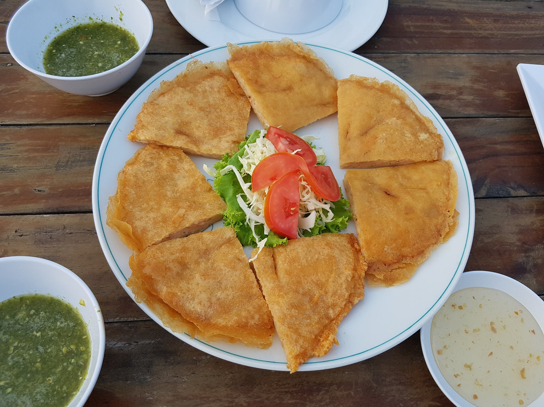 ท่าน้ำขวัญ กุ้งเผา ริเวอร์วิว