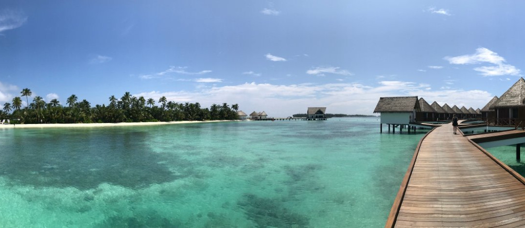 Mercure Maldives Kooddoo Resort主图