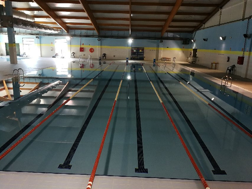 Piscina Climatizada Y Spa Municipales景点图片