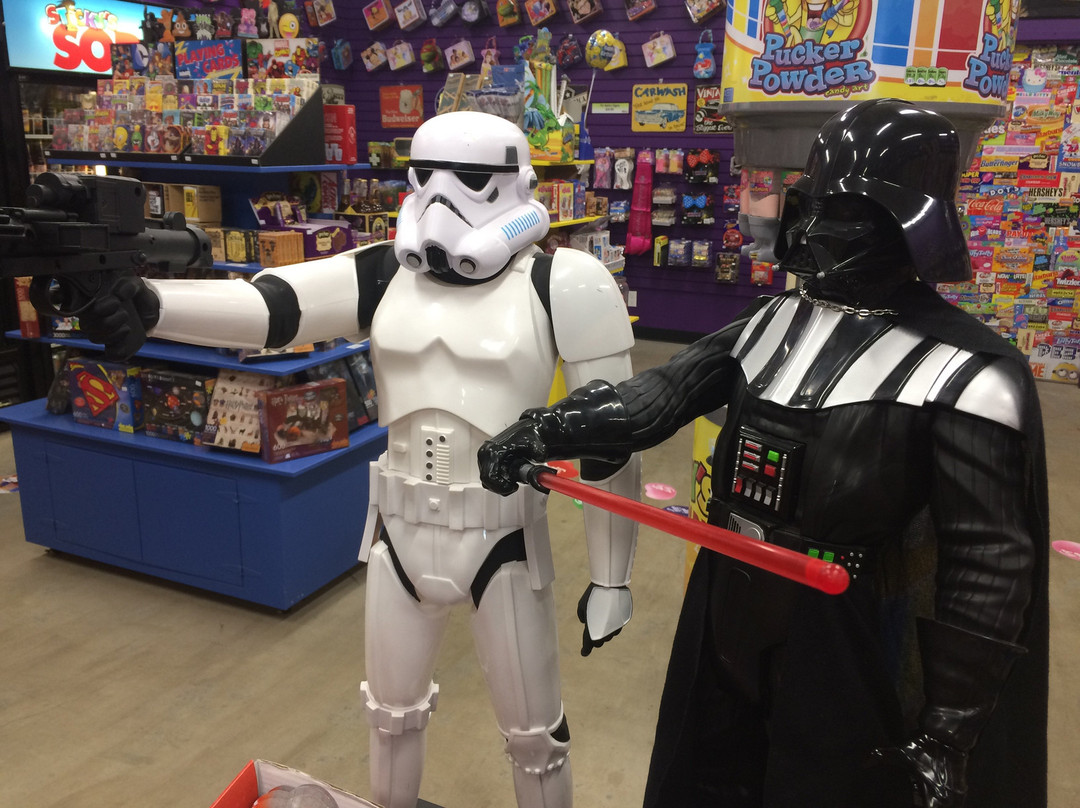 Sticky's Candy and Toys-Fort St. John必去景点