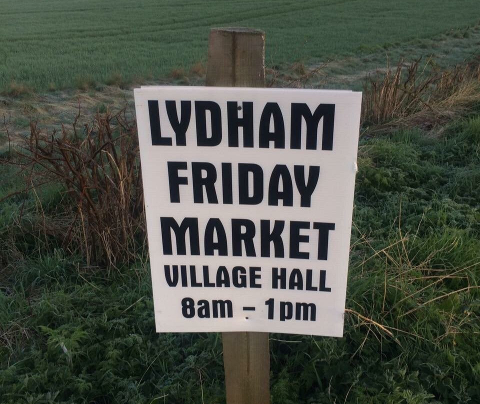 Lydham Friday Market景点图片
