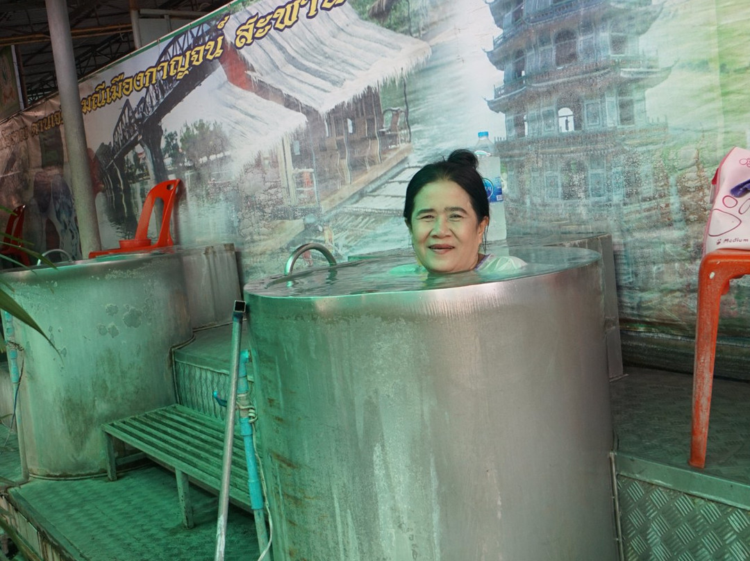 Wat Wang Khanai Hot Spring景点图片
