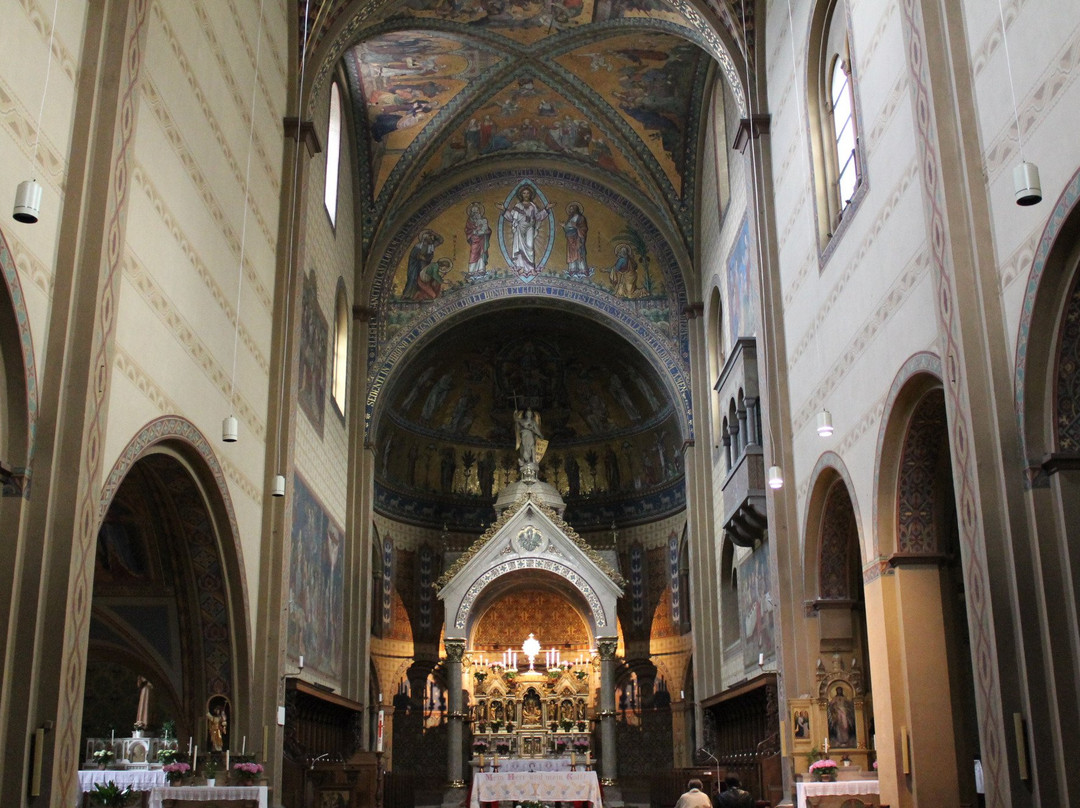 Chiesa del Sacro Cuore景点图片