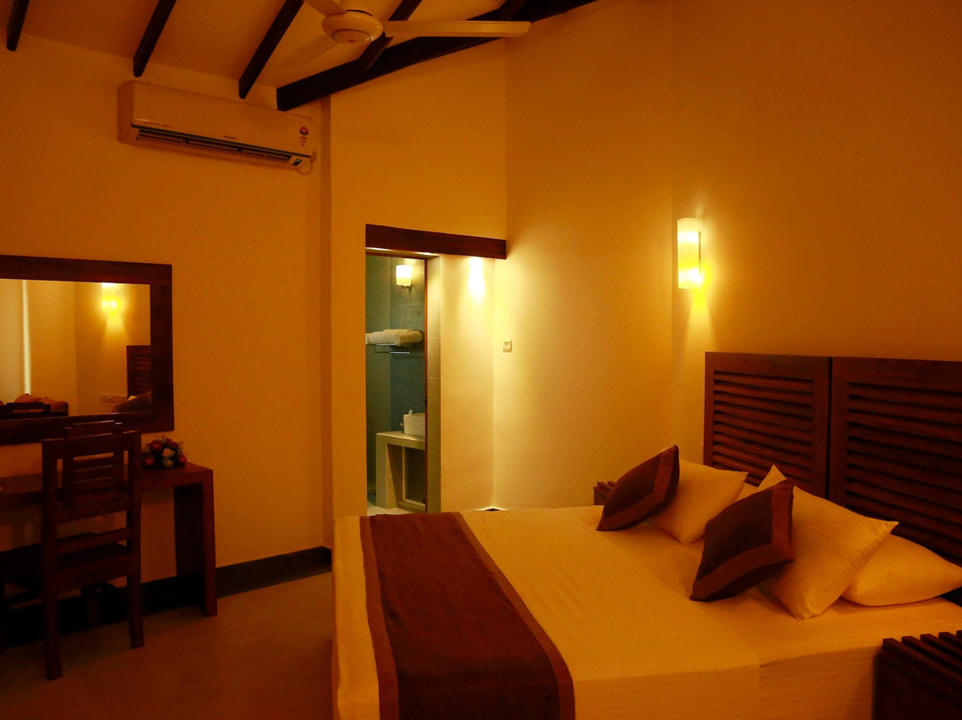 The Forest Chalet主图