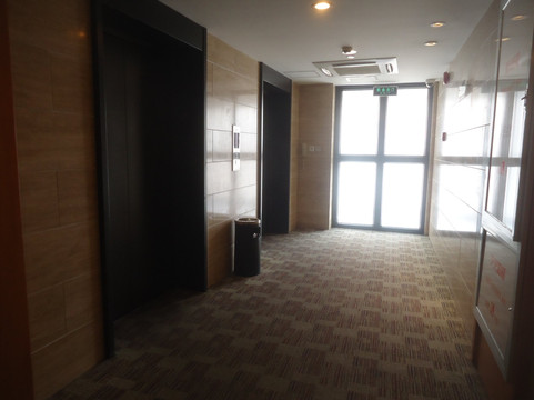 上海汉庭全季静安寺康定路店主图