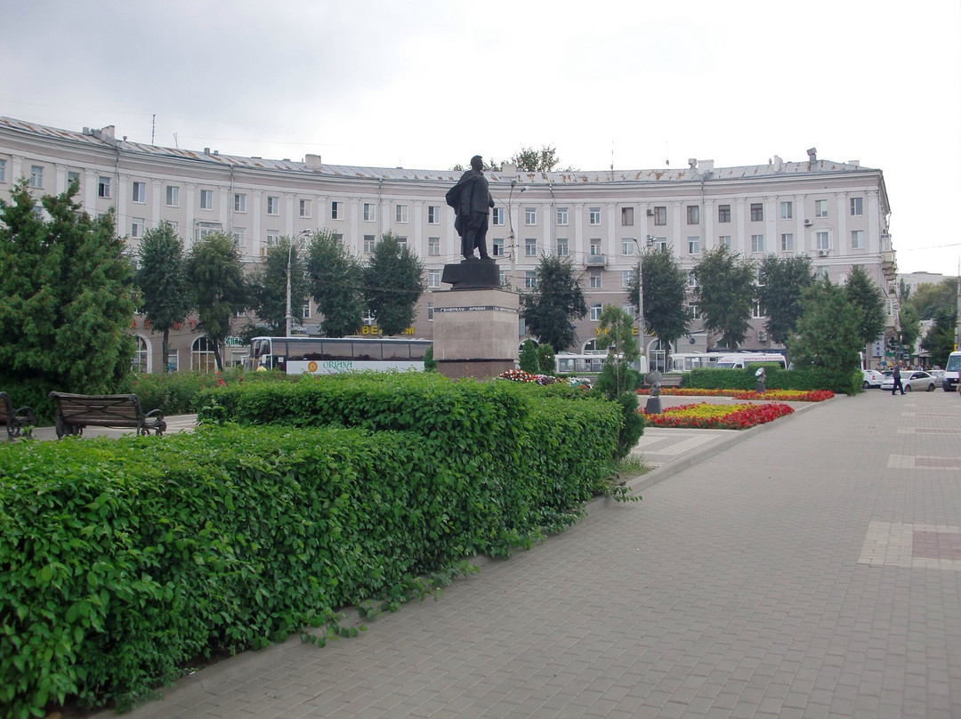 Monument to the General Chernyakhovskiy景点图片