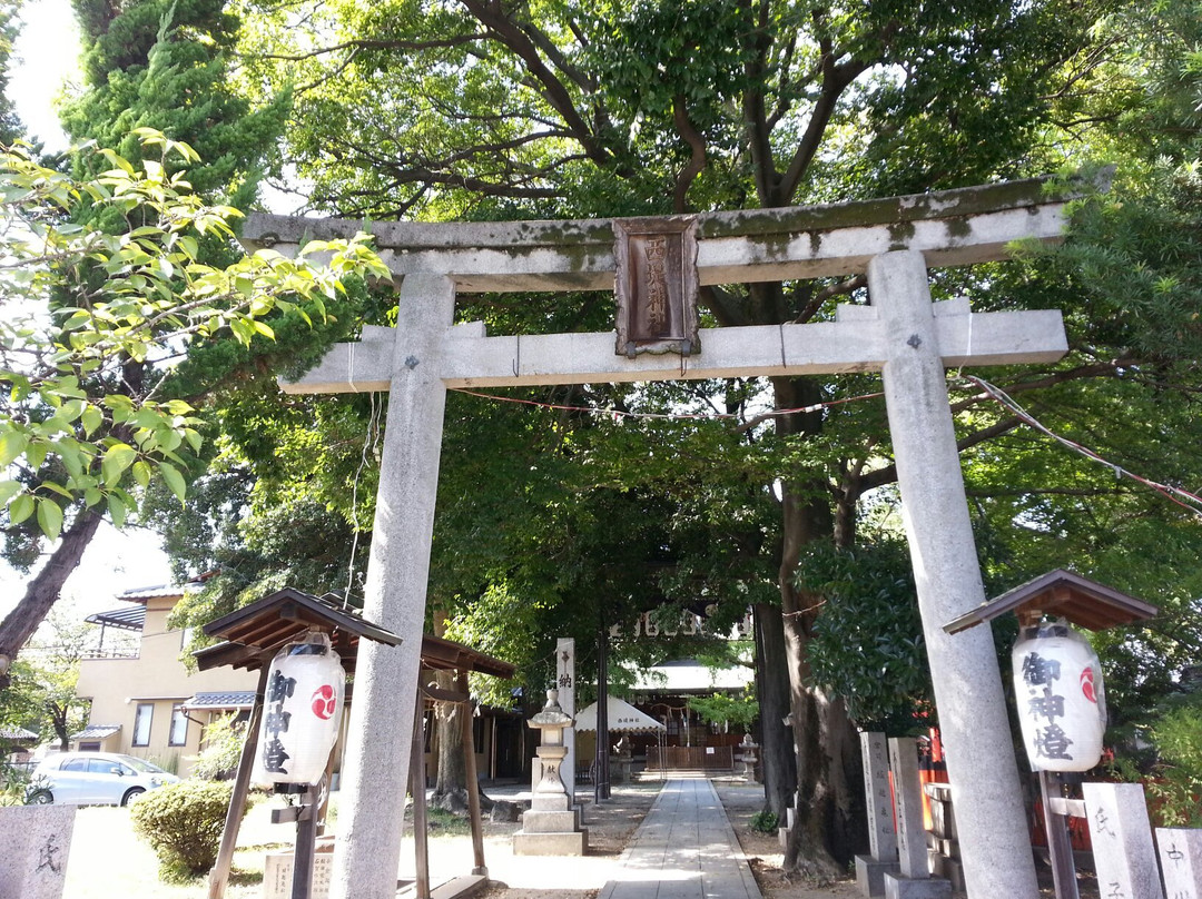 Nishitsutsumi Shrine景点图片