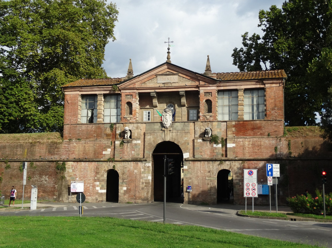 Porta San Pietro景点图片