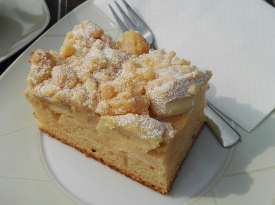 Woltzeten餐馆和美食-Cafe Am Schiefen Turm