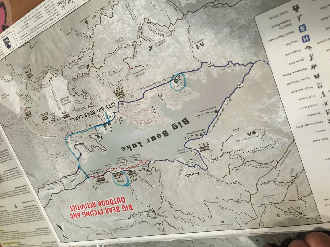 Big Bear Visitor Center-大熊湖必去景点