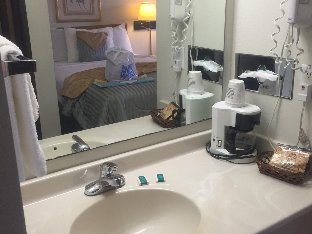 Amerihost Inn & Suites - Fulton主图