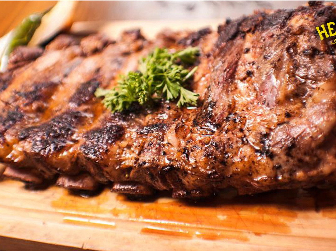 El Herrero Grill & Bar