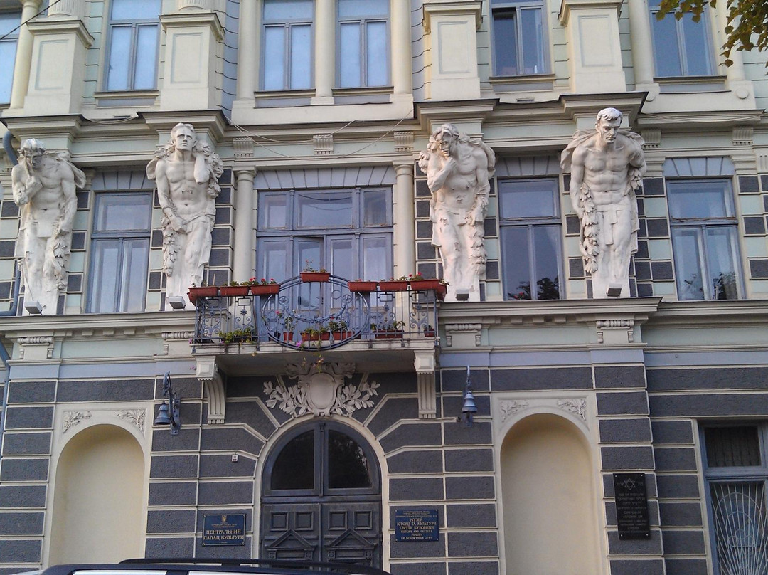 Palace of Culture - Jewish People’s House-Chernivtsi必去景点