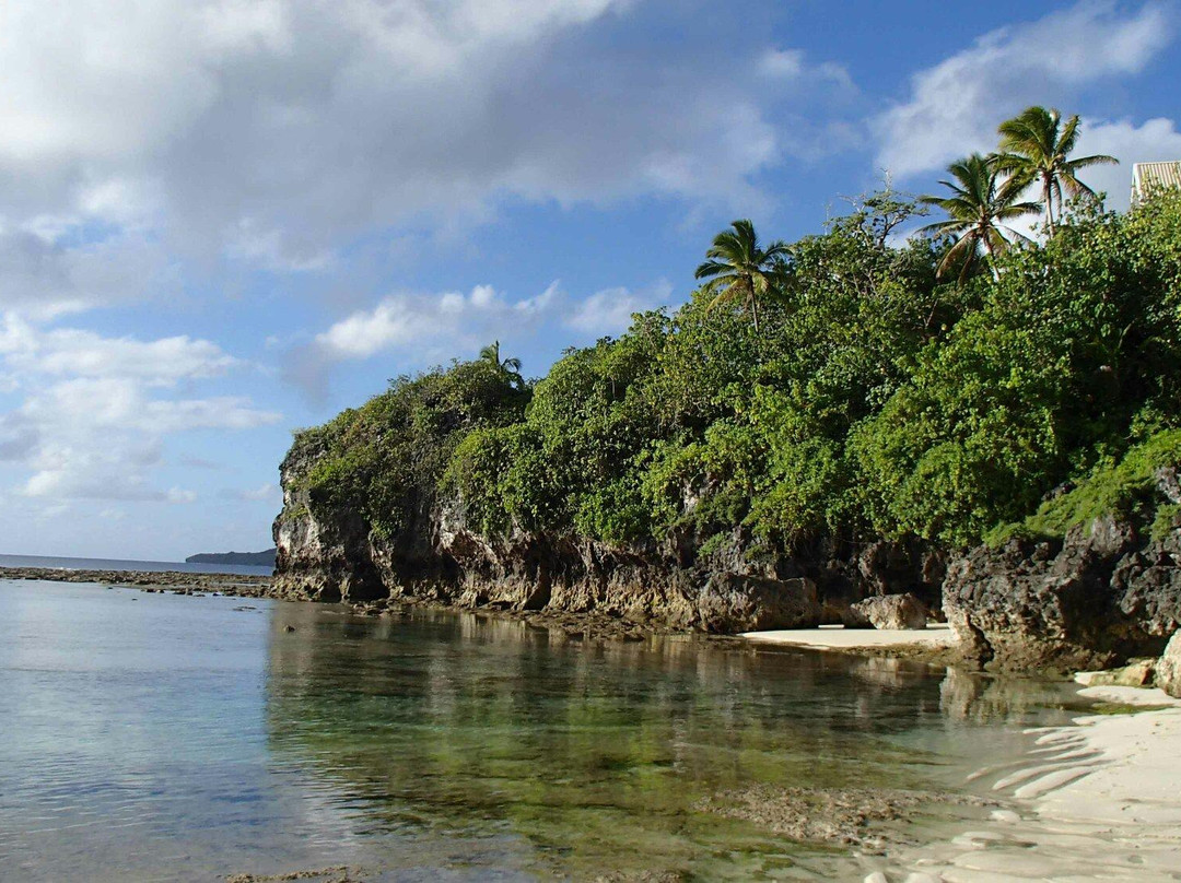 Utuko Beach-阿洛菲必去景点