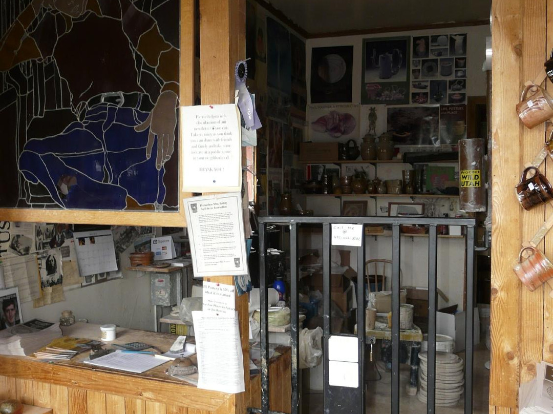 Horseshoe Mountain Pottery-Spring City必去景点