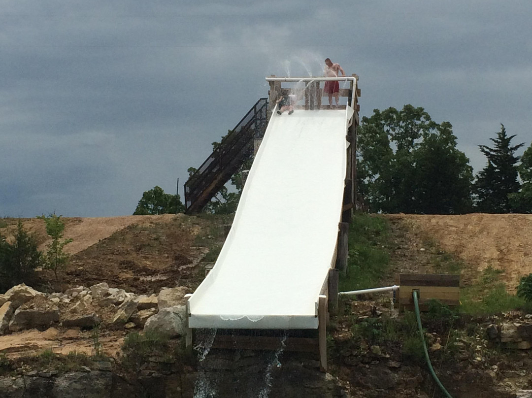 The Fugitive Beach-罗拉必去景点