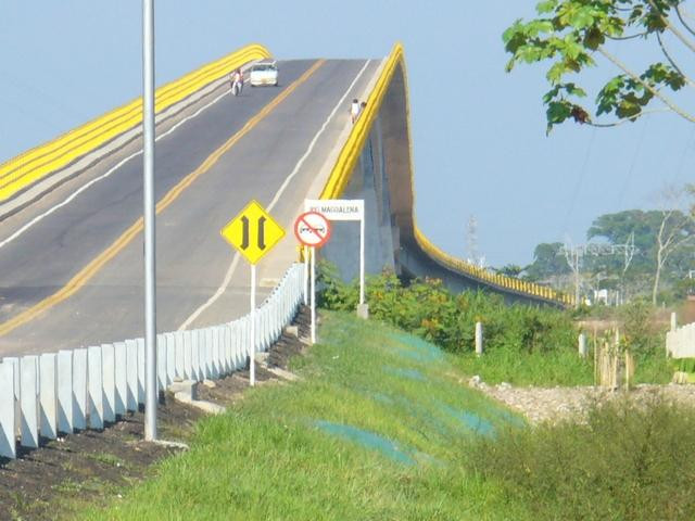 Puente Guillermo Gaviria Correa景点图片