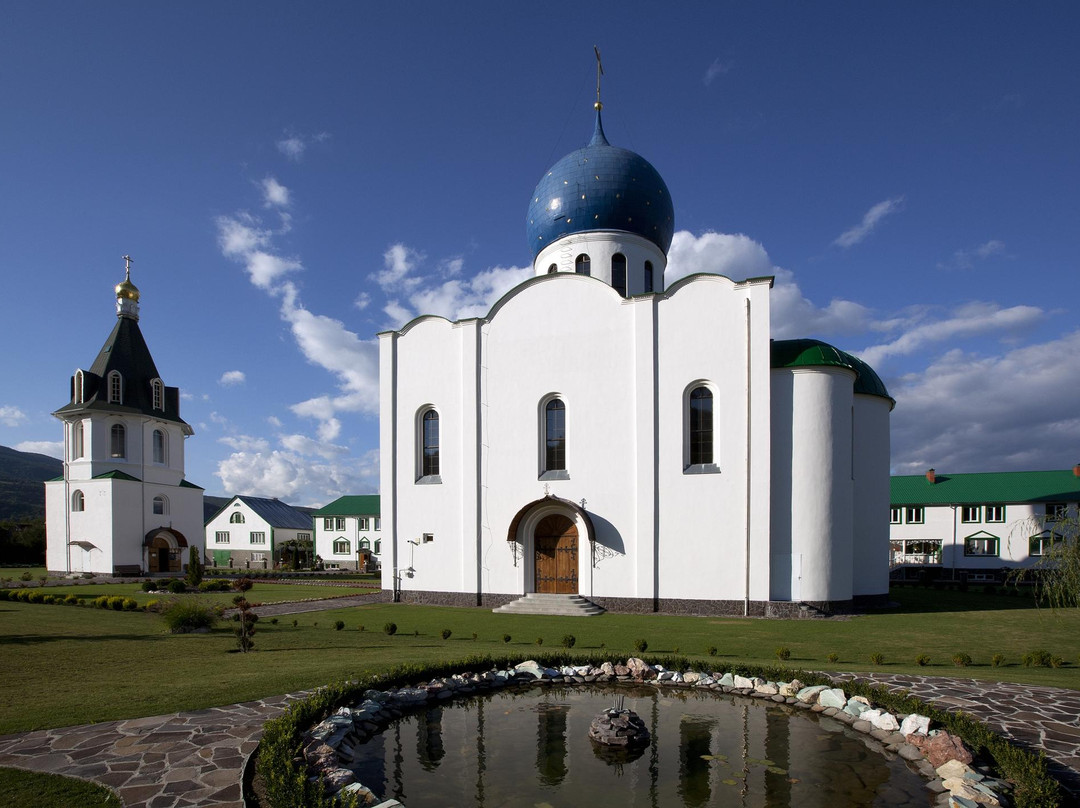 Holy Trinity Kirillo-Mefodiyevsky Convent景点图片