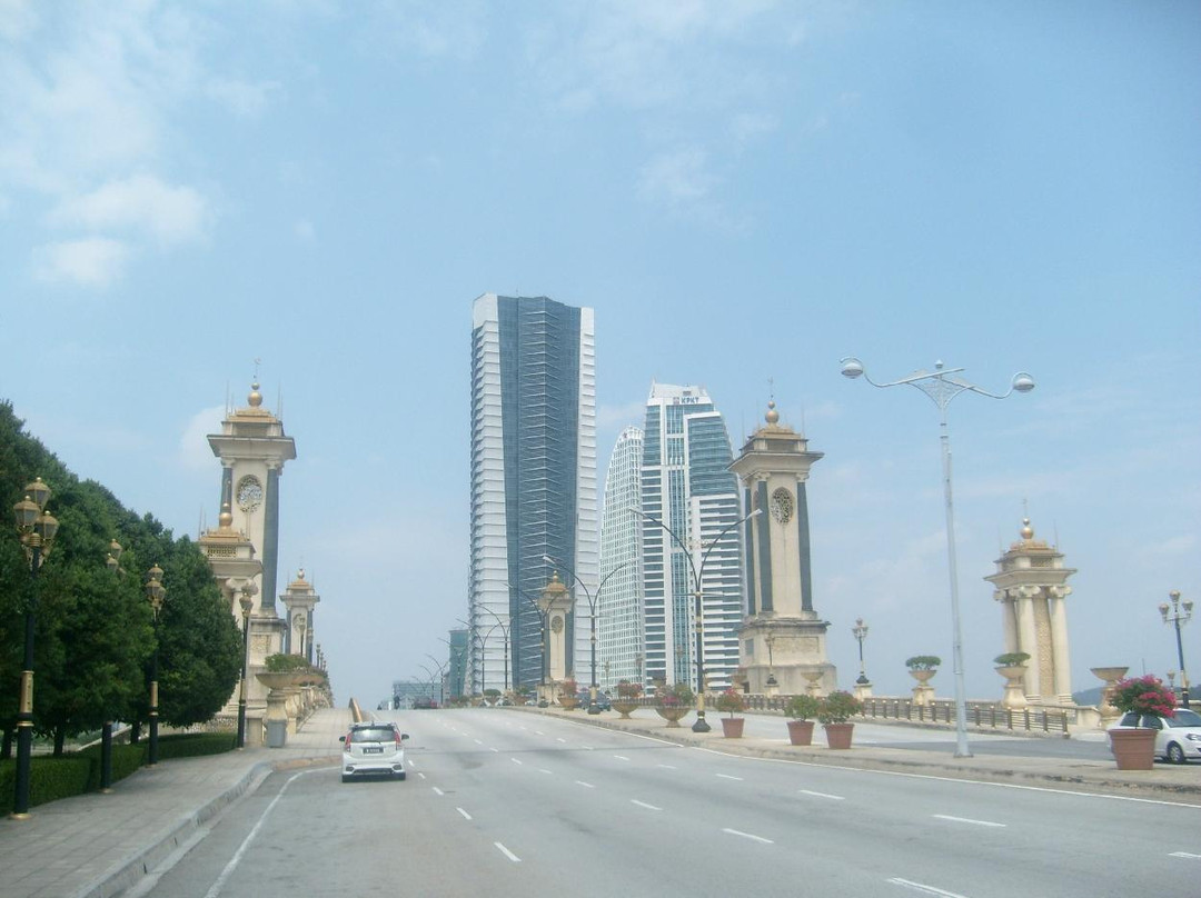 Seri Gemilang Bridge-太子城必去景点