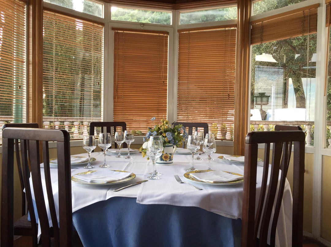 桑特波尔德马尔餐馆和美食-El Sot del Morer