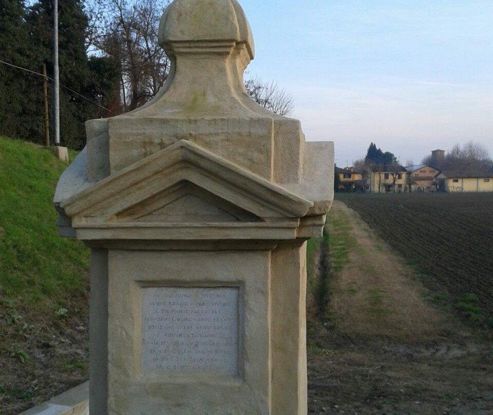 Il Cippo del Triumvirato景点图片