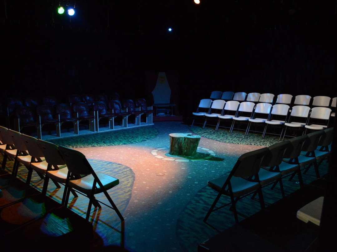 EmilyAnn Theatre & Gardens-Wimberley必去景点