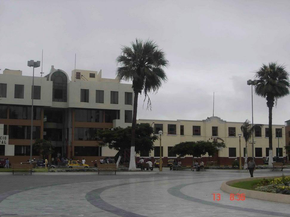 Plaza de Armas-Chimbote必去景点