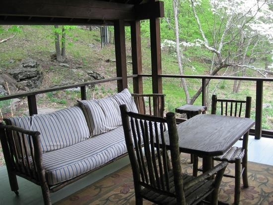 Retreat at TreeGap主图