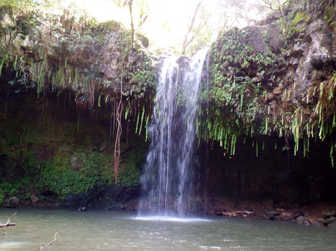 双子瀑布-夏威夷大岛必去景点