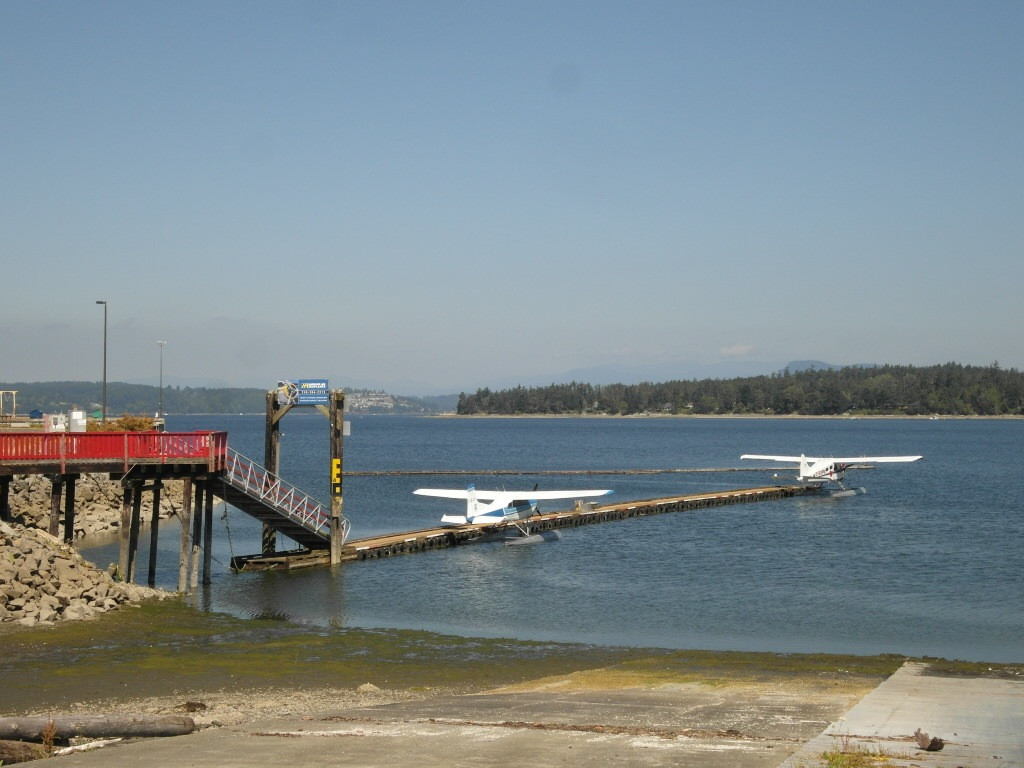 Pat Bay Air Floatplane Tours景点图片