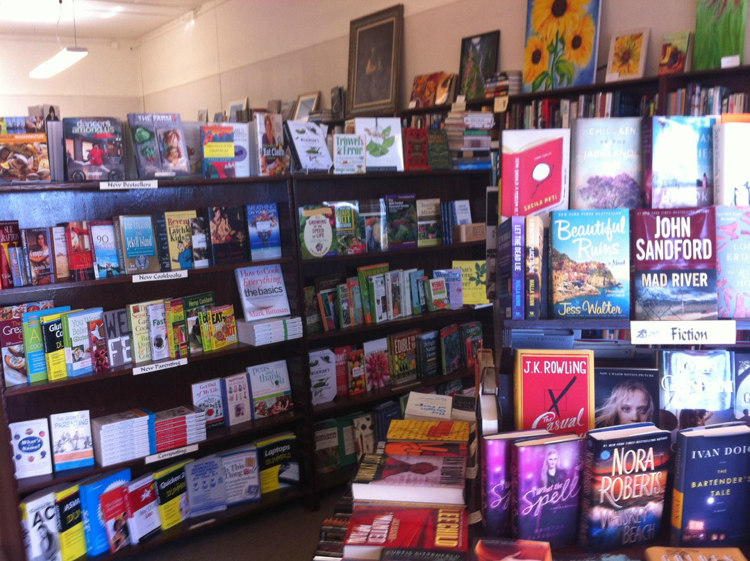 Wind and Tide Bookshop景点图片