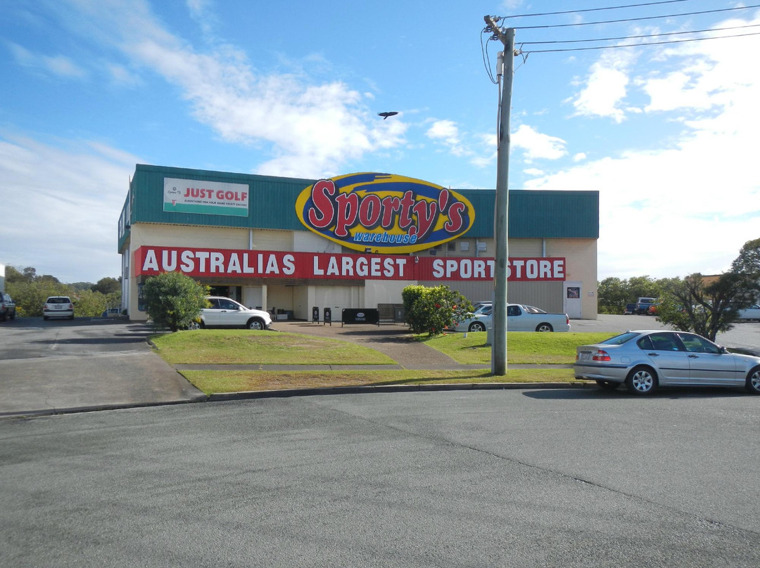 Benowa旅游景点-Sporty's Warehouse