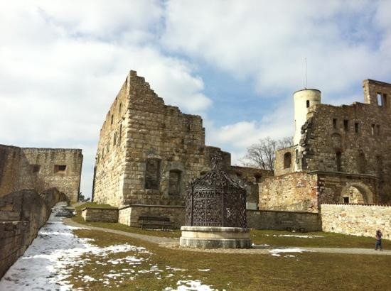 Castelo de Hellenstein景点图片