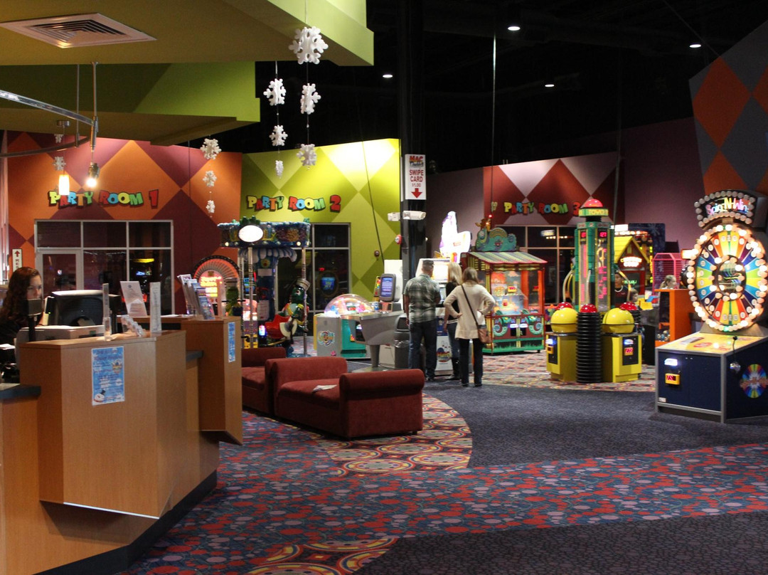MacDaddy's Entertainment Center景点图片