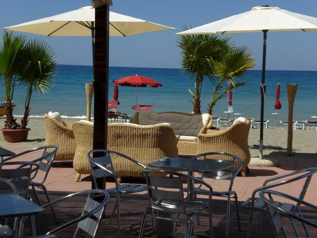 Mamitas Beach景点图片