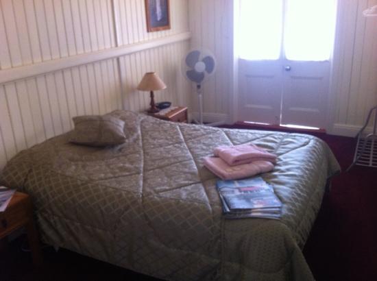 Killarney Hotel-Motel-浴室