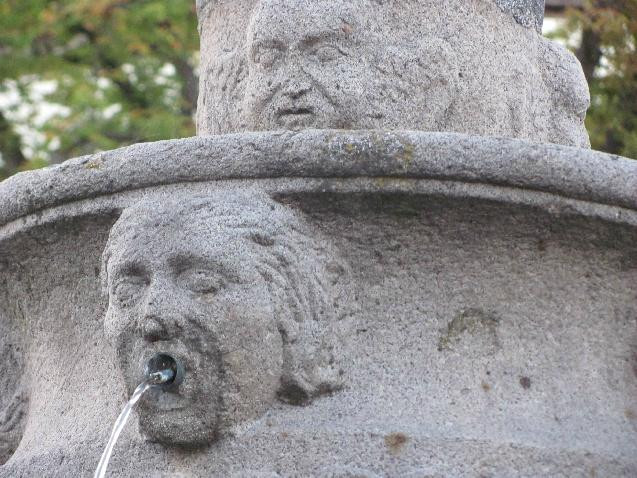 Zizkov Fountain-塔博尔必去景点